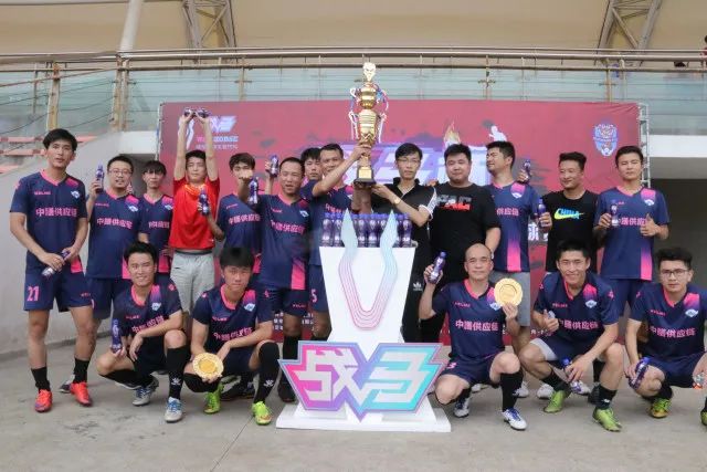 赵继伟伤退张镇麟23分高登24+12 辽宁大胜四川